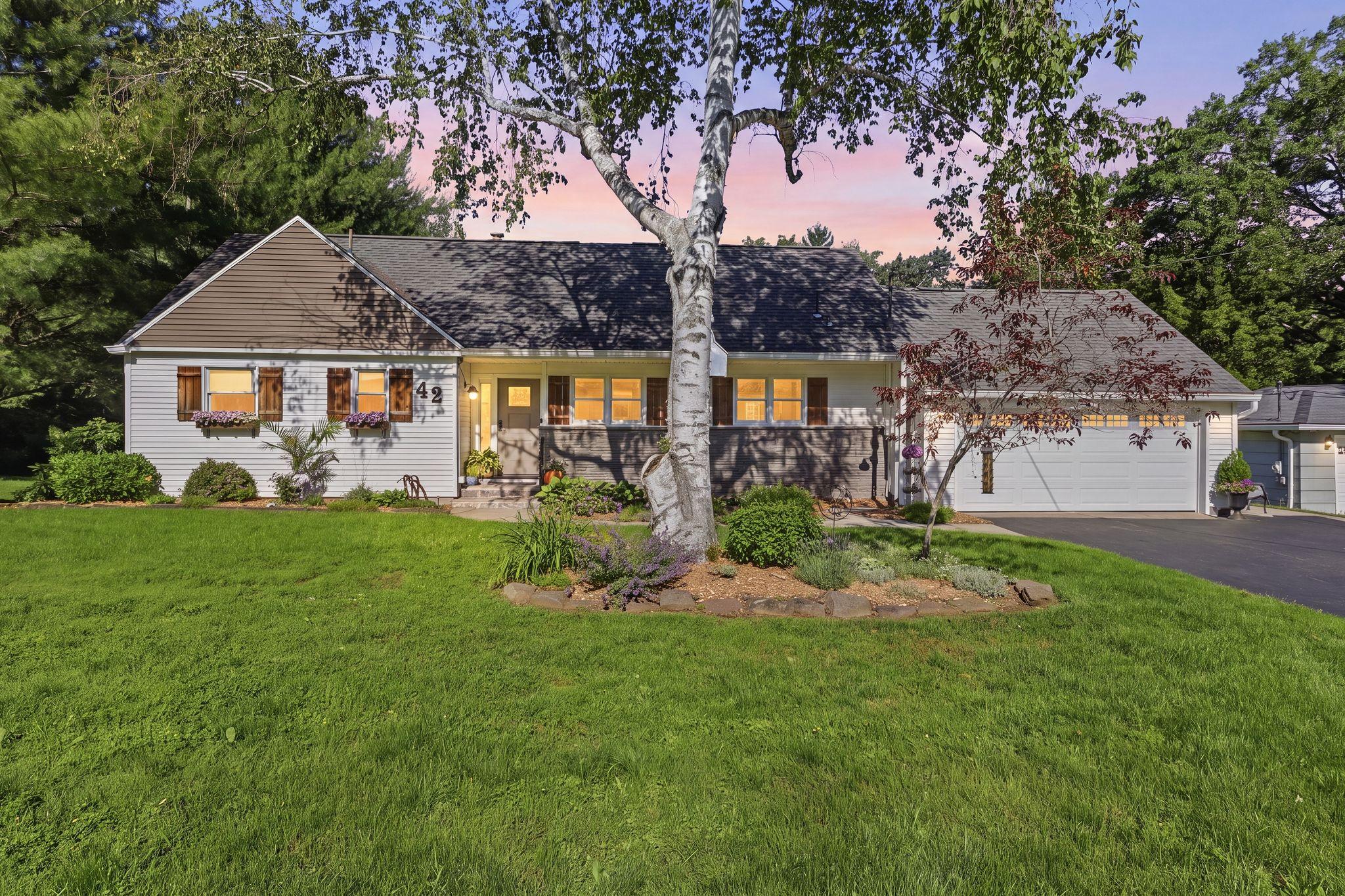 Everett Dr, Rochester, NY 14624
