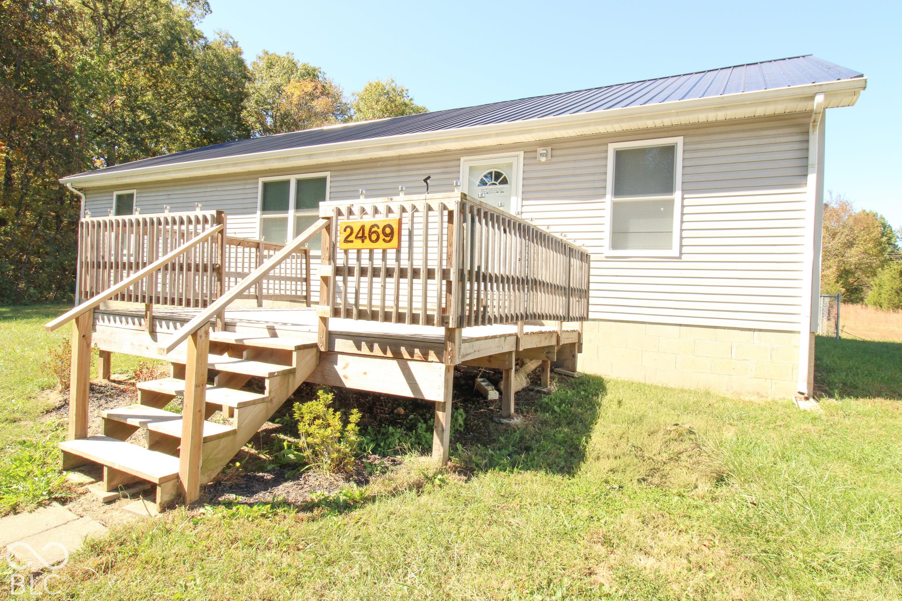 Country Manor St, North Vernon, IN 47265