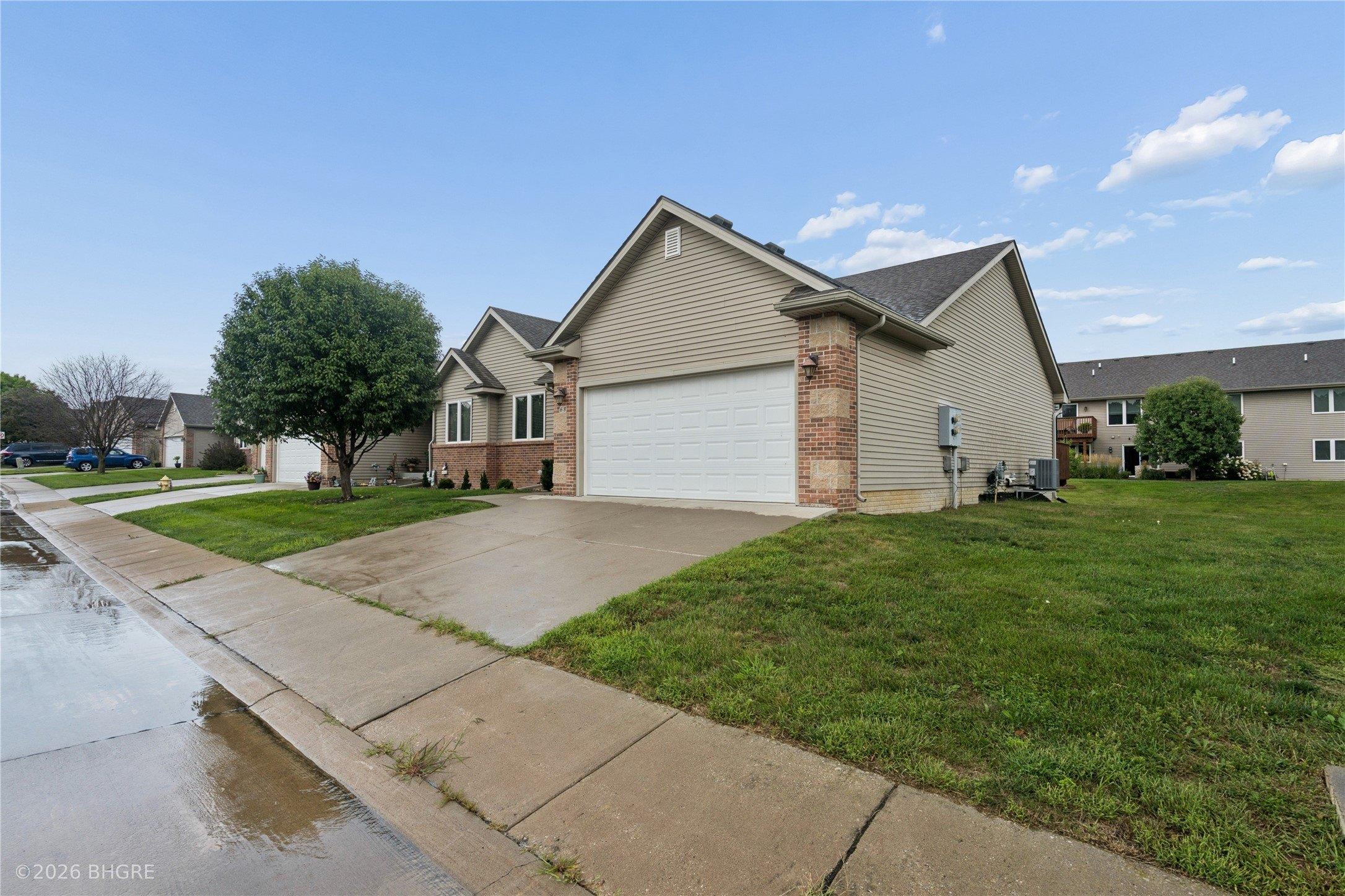 S 8th Ct, Indianola, IA 50125