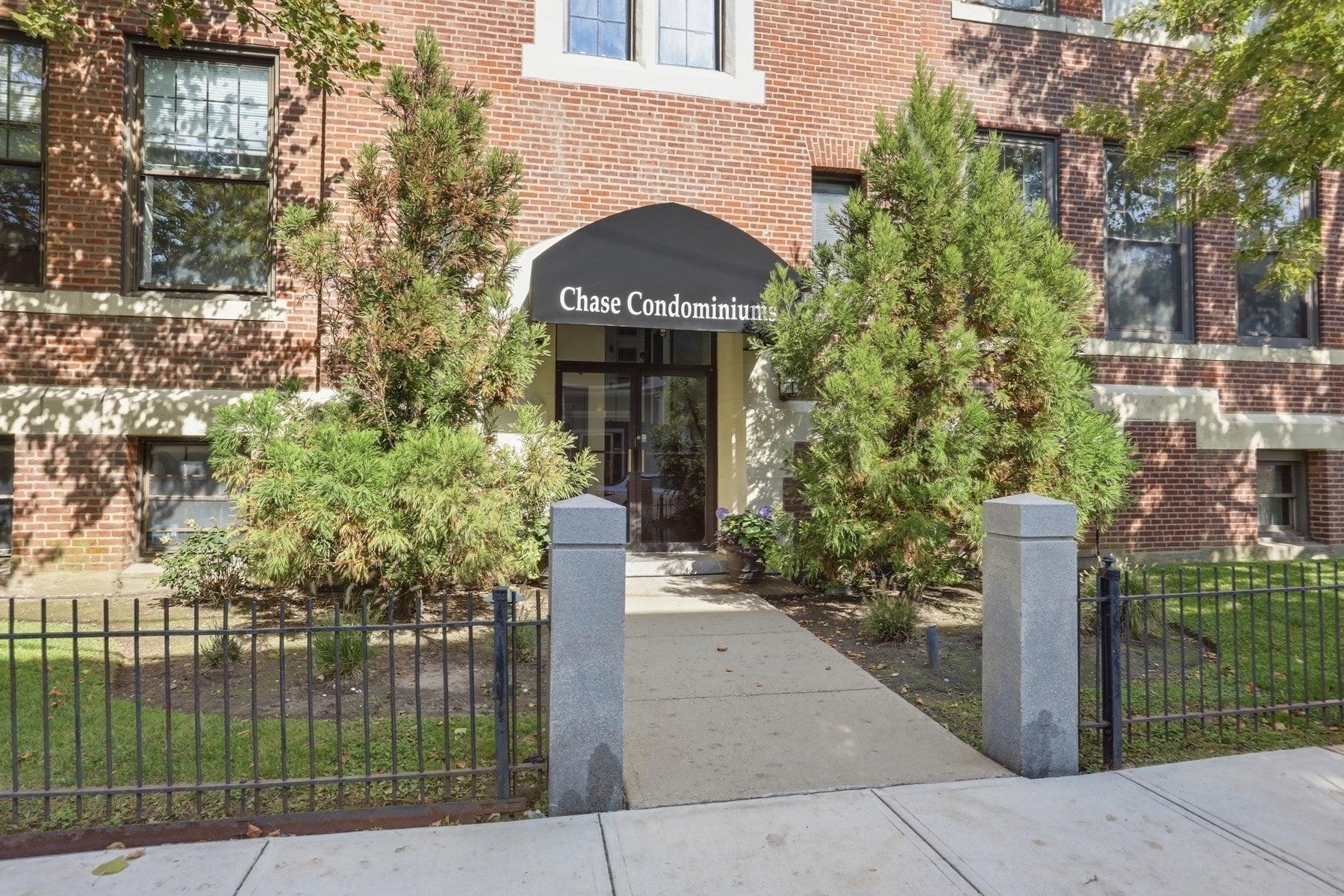 Ocean Ave, Winthrop, MA 02152