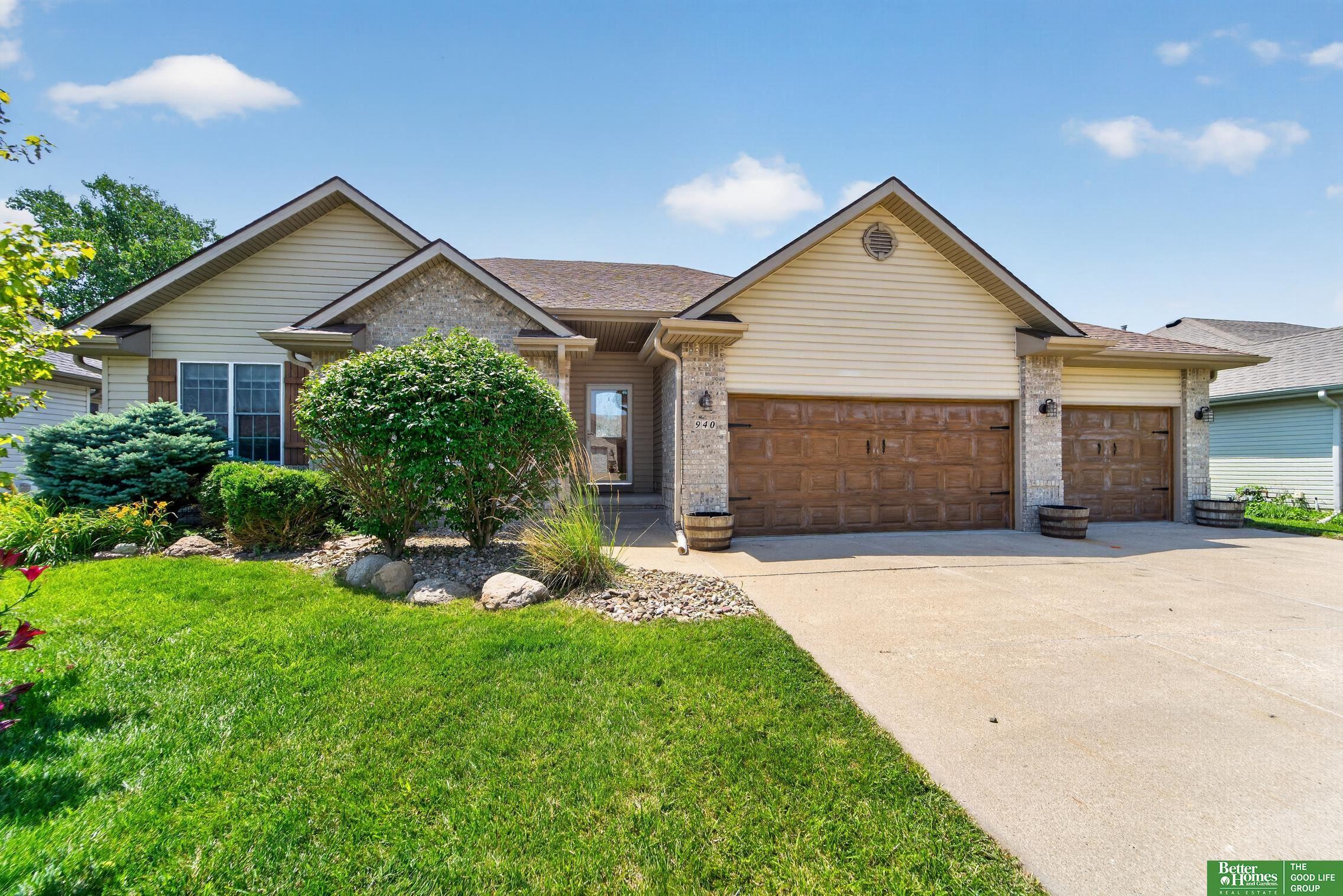 Key Cir, Carter Lake, IA 51510