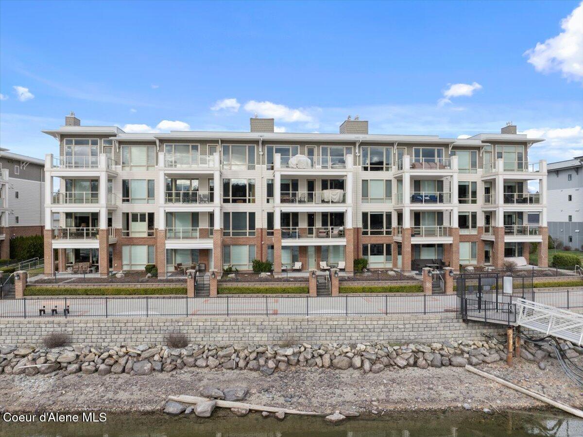 W Waterside Dr, Post Falls, ID 83854