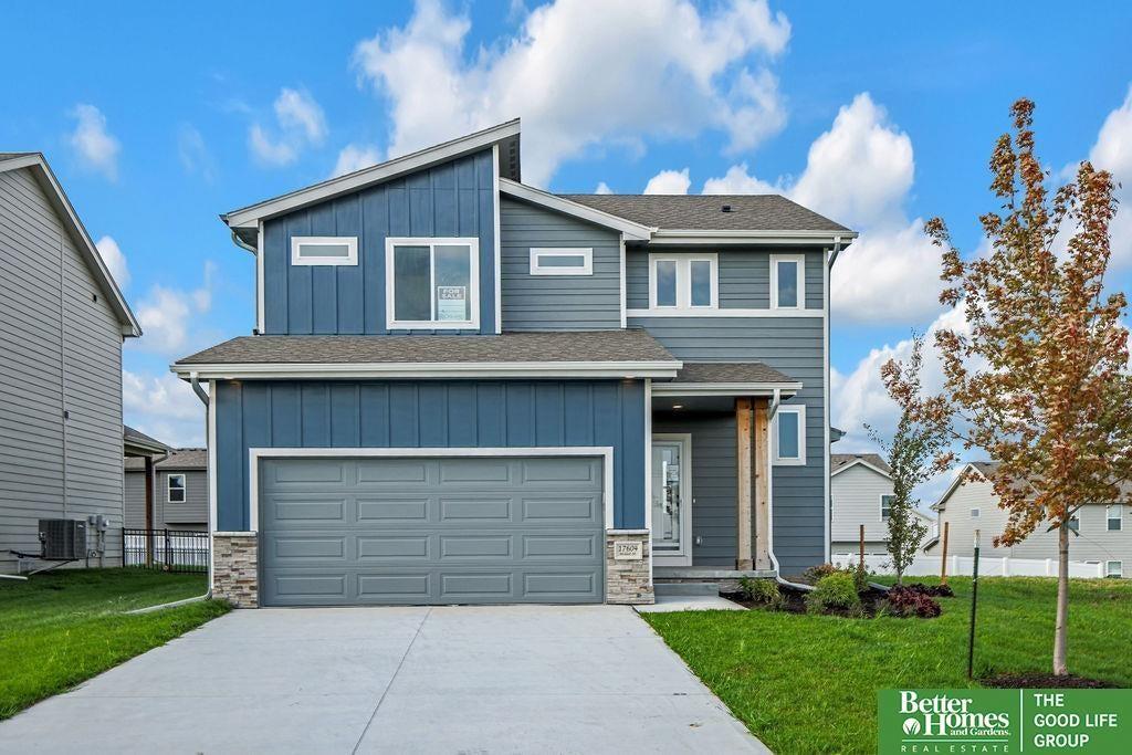 Willit St, Bennington, NE 68007
