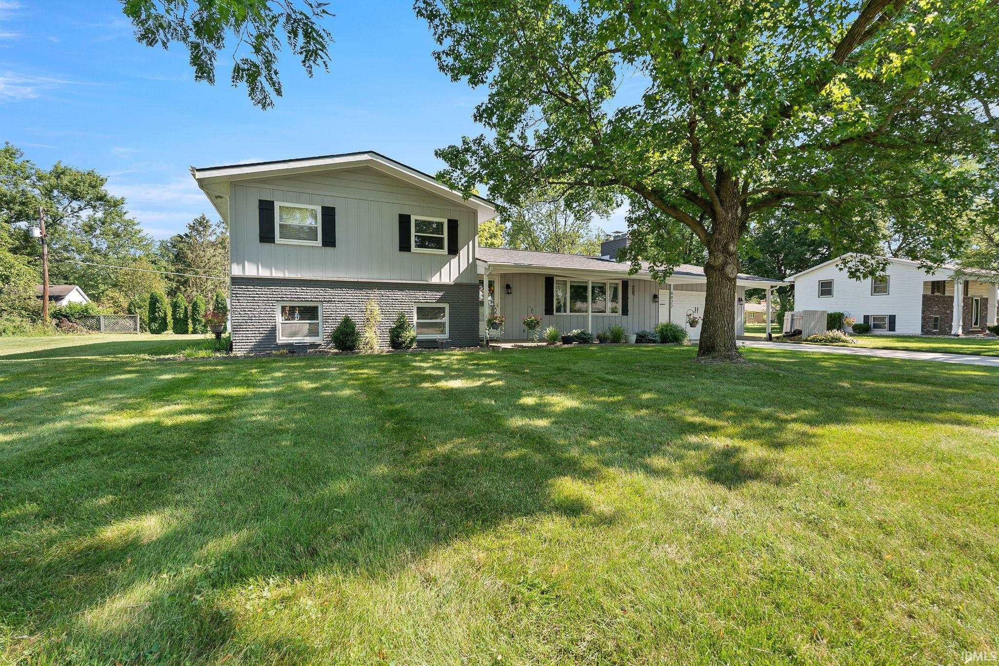 Midwood Dr, Fort Wayne, IN 46835