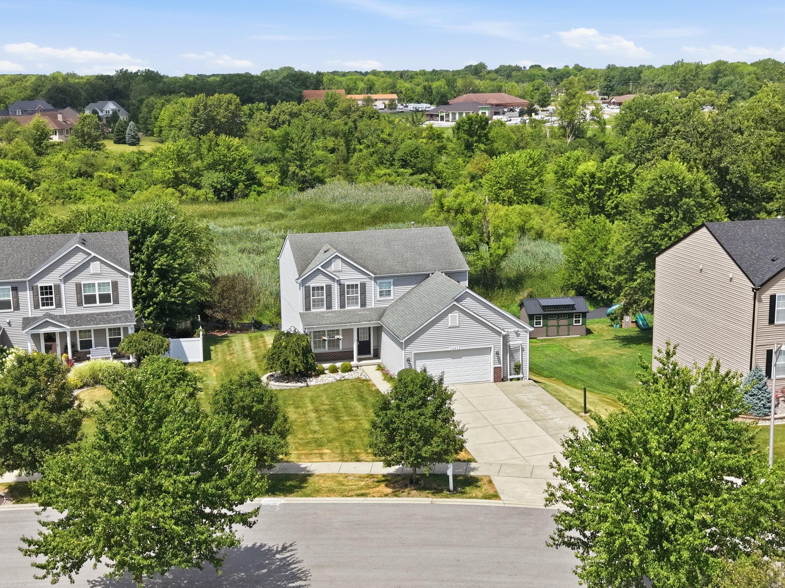 Brackenbury Ln, Crown Point, IN 46307