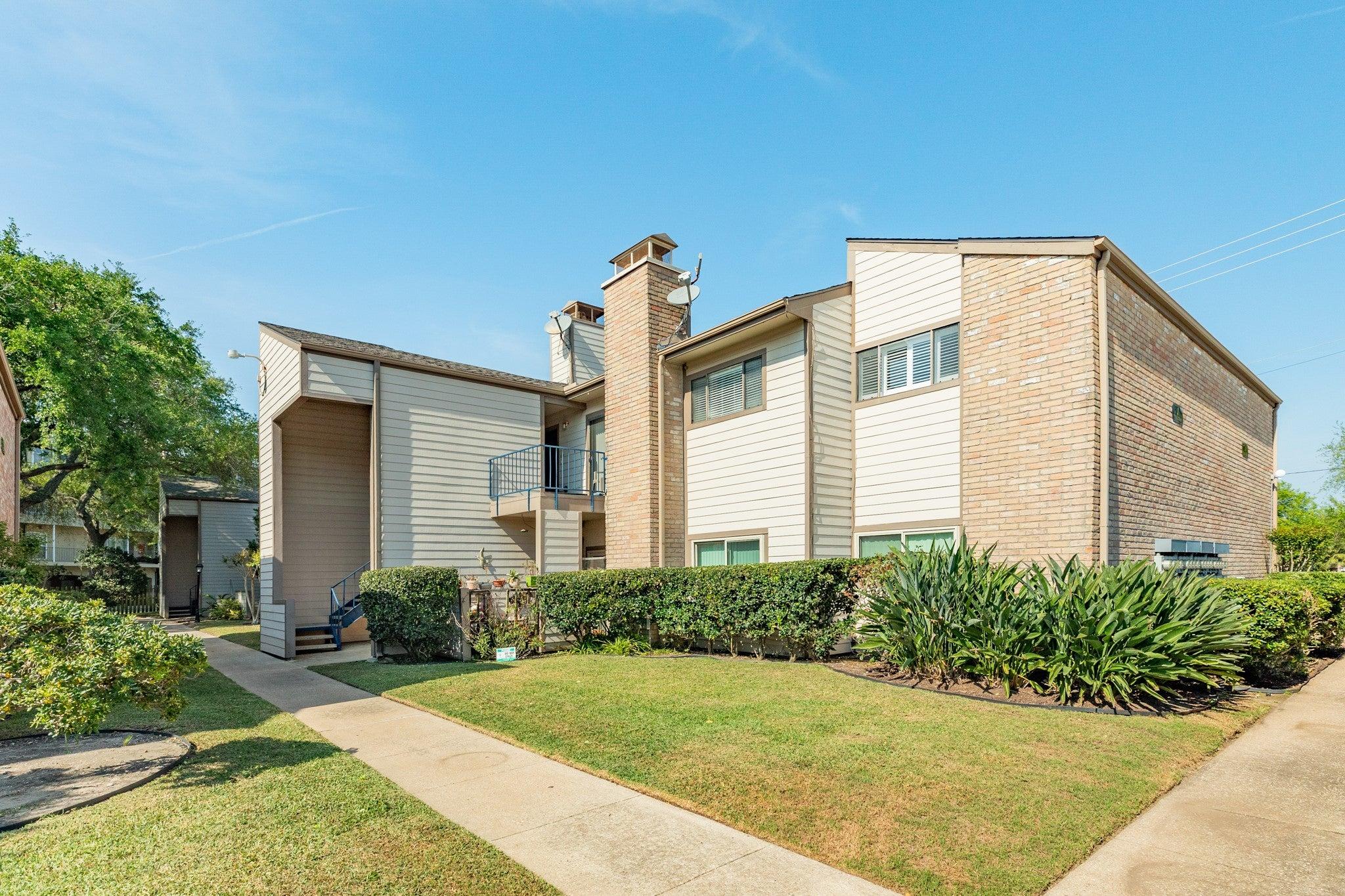 N Holiday Dr, Galveston, TX 77550