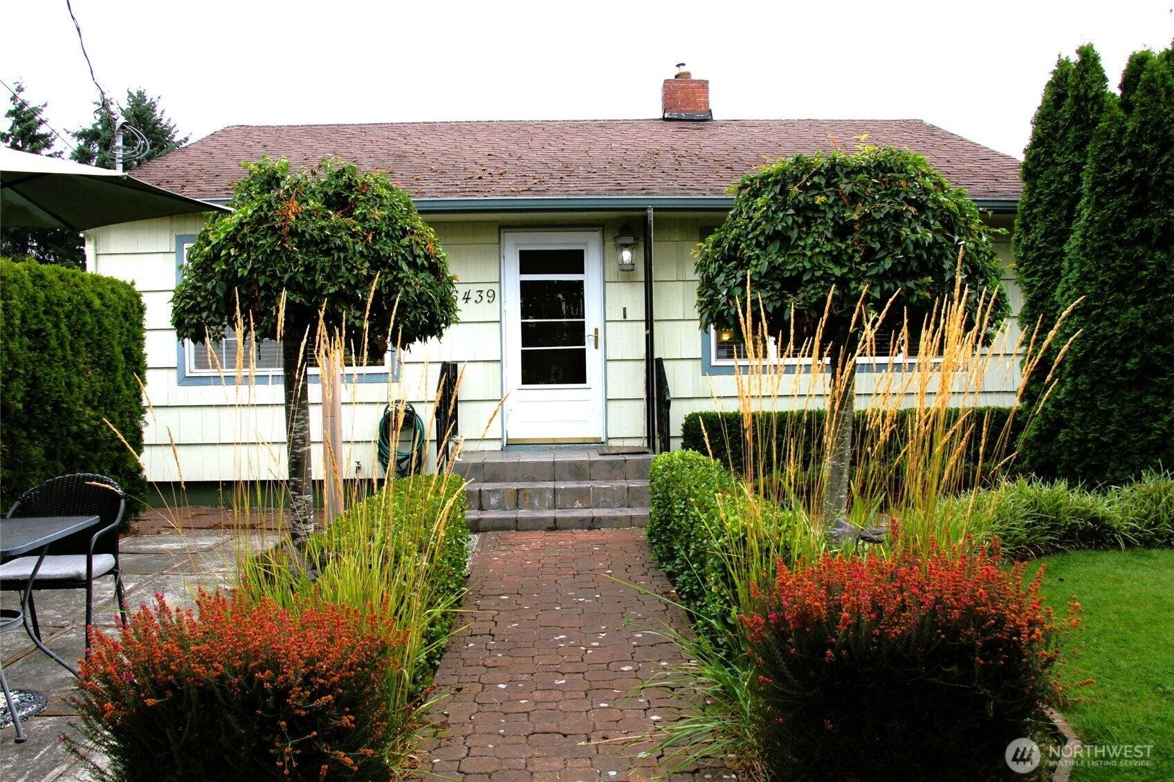 S Clement Ave, Tacoma, WA 98409