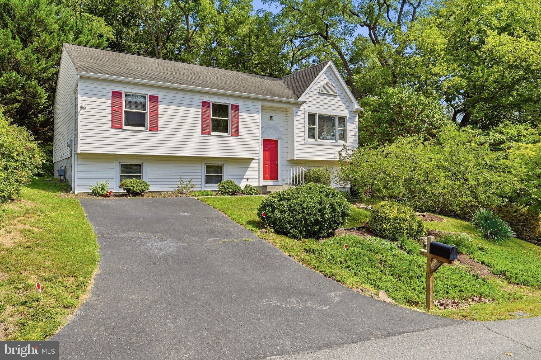 Pembridge Dr, Winchester, VA 22602