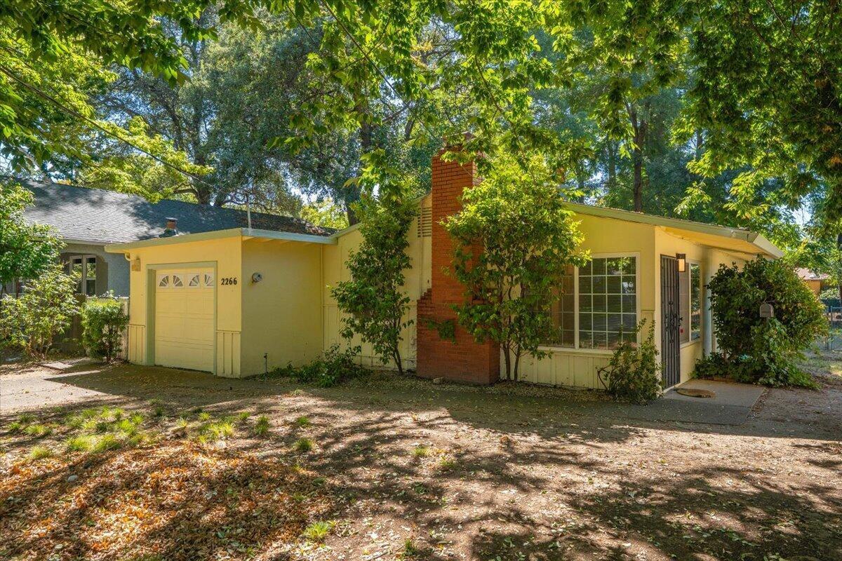 Washington Ave, Redding, CA 96001