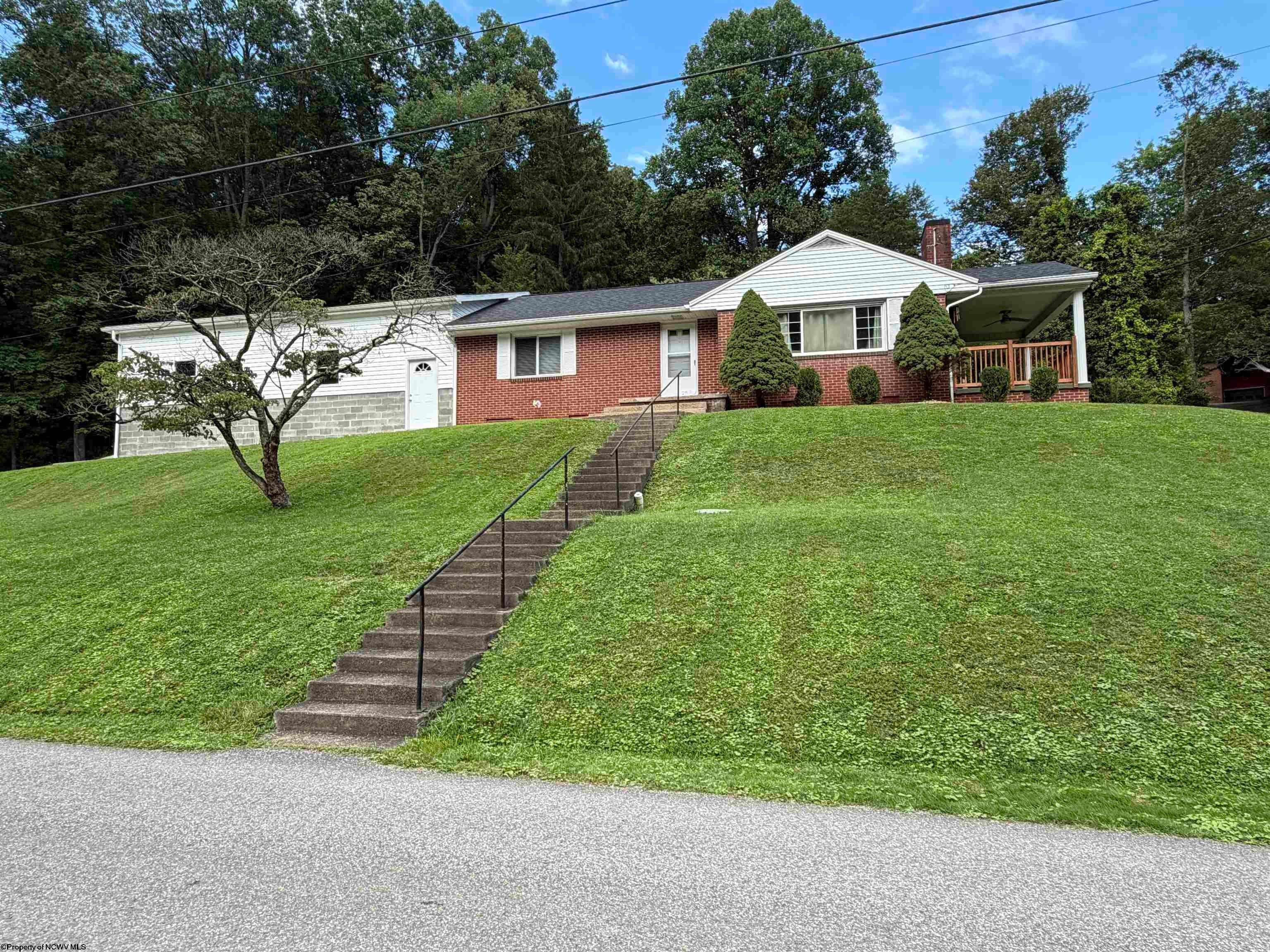 Woodlyn Dr, Weston, WV 26452
