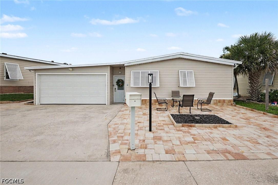 Azalea Ln, Fort Myers Beach, FL 33931
