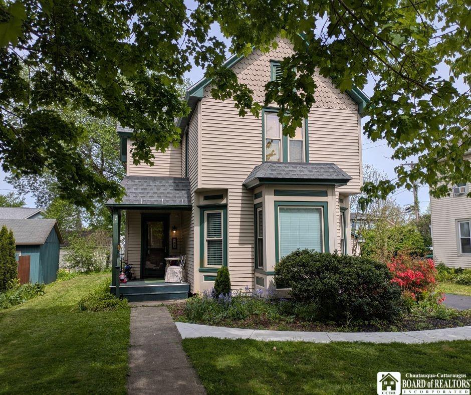 Maple St, Bemus Point, NY 14712