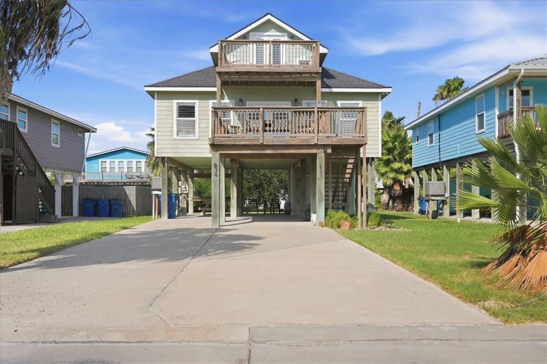 Dolphin Cir, Port Aransas, TX 78373