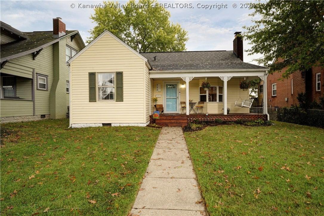 Holley St, Saint Albans, WV 25177