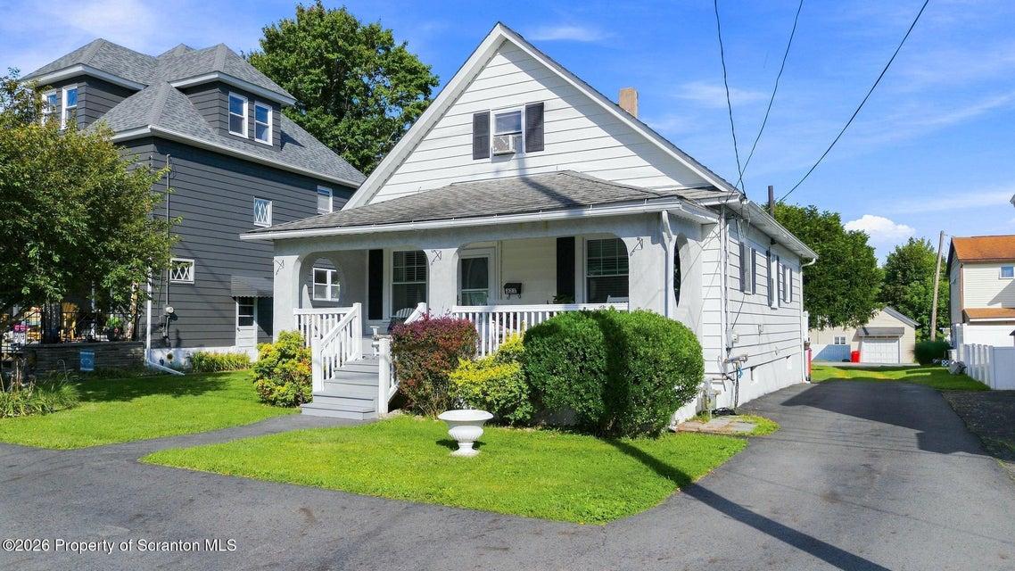 Mckinley Ave, Jermyn, PA 18433
