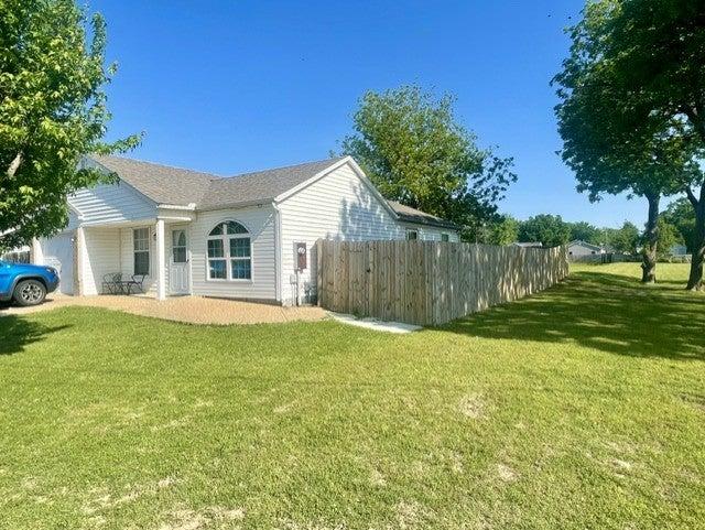 Veterans Pkwy, Rogers, AR 72756