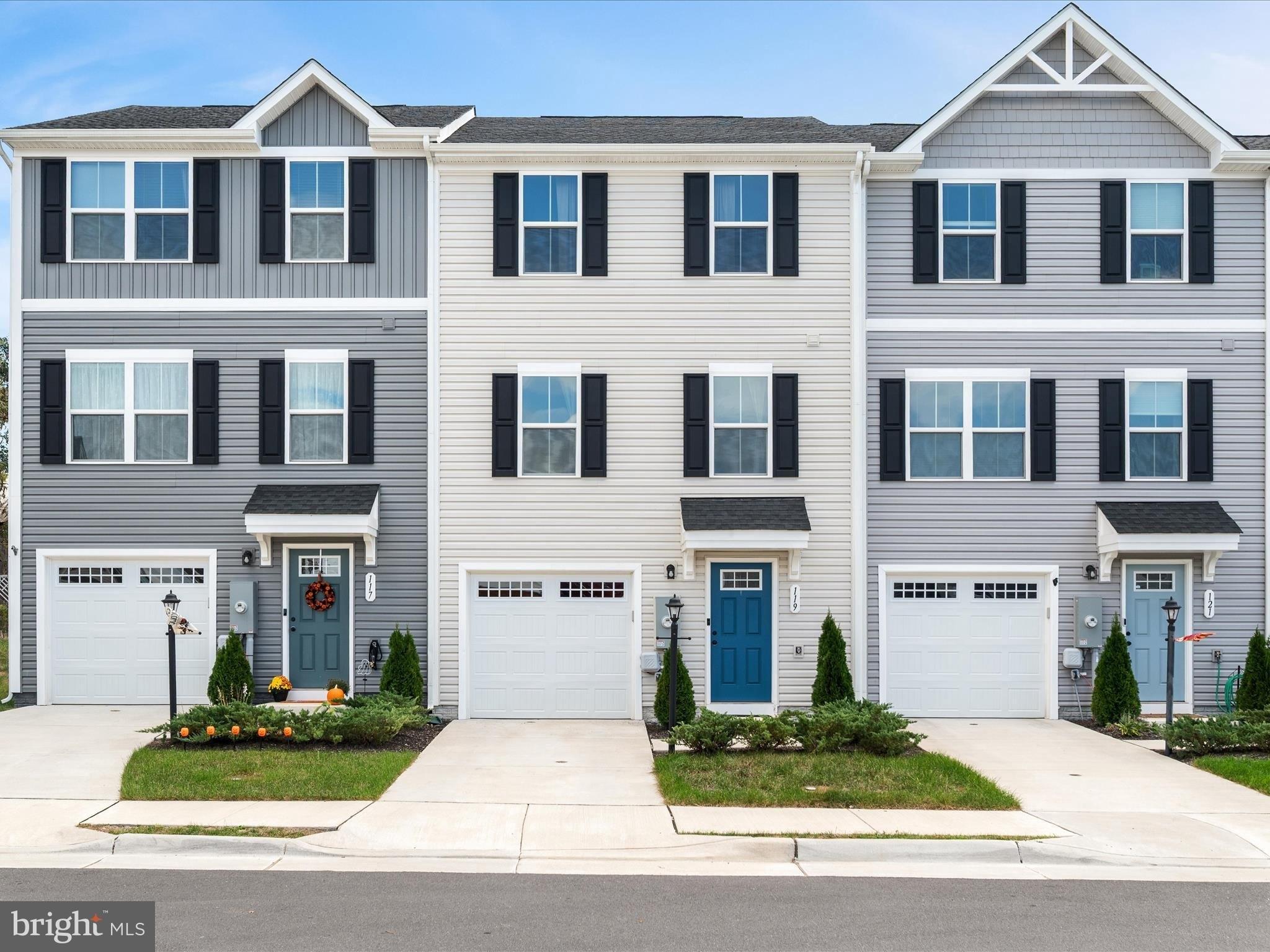 Kensington Cir, Middletown, VA 22645