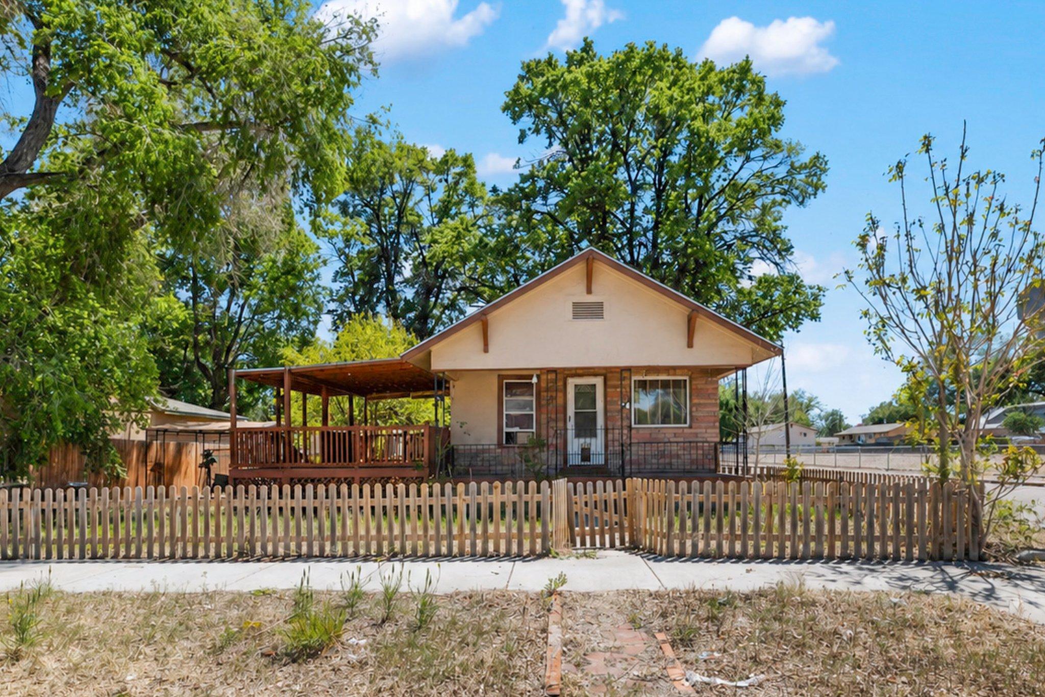 W Arroyo Ave, Pueblo, CO 81004