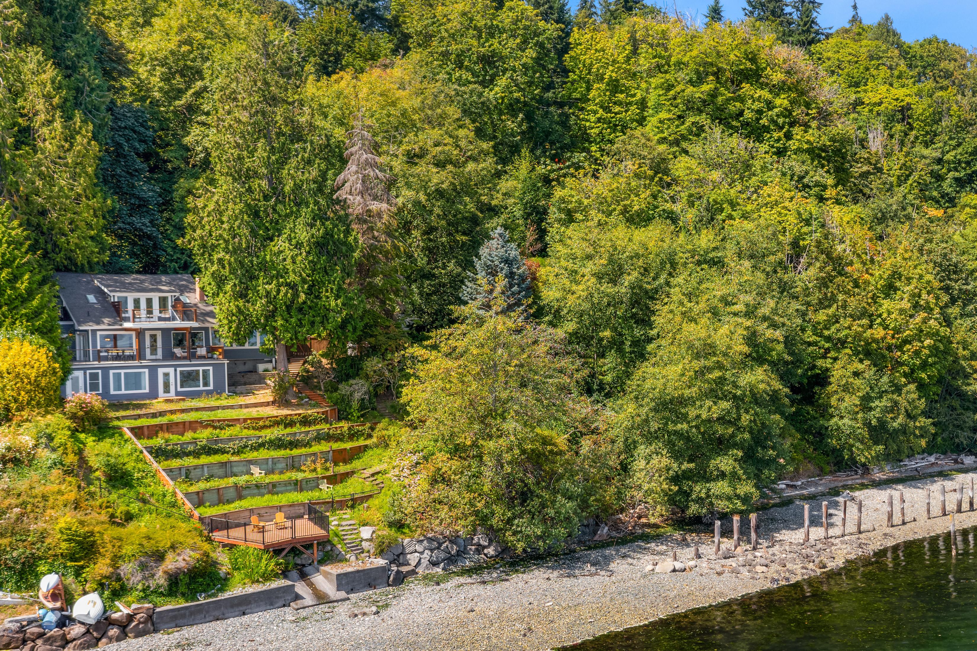 Sw 123rd Pl, Vashon, WA 98070