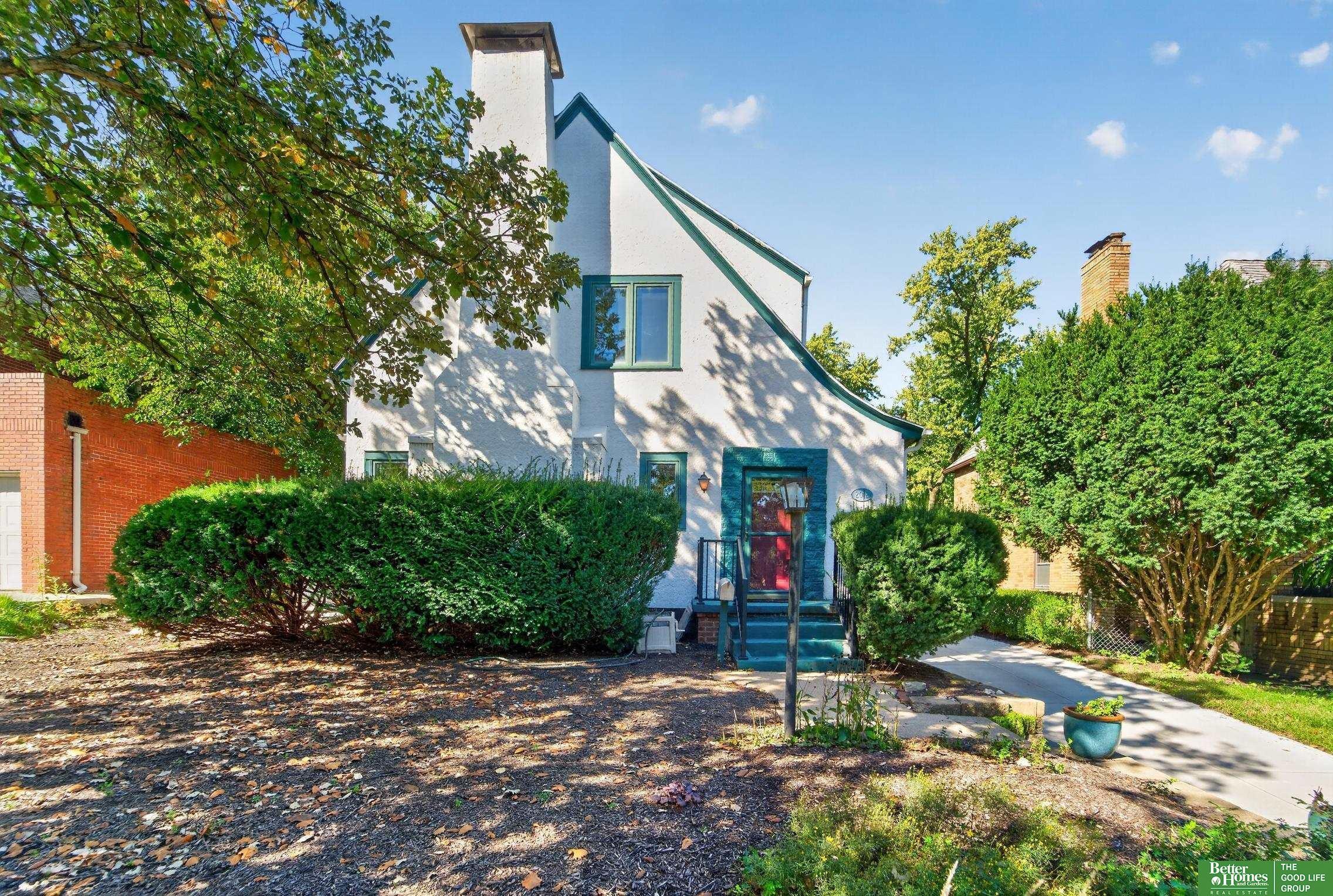 N 52nd St, Omaha, NE 68104