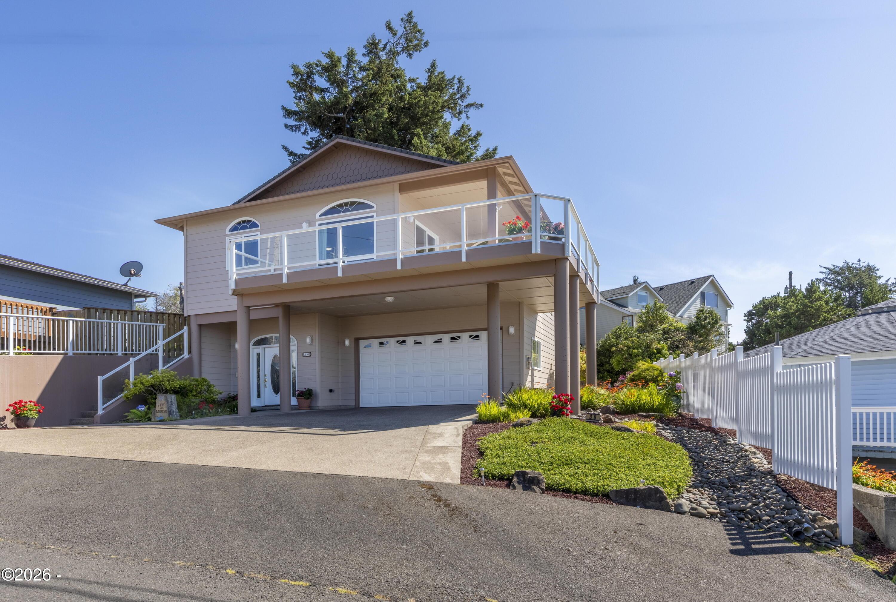 Heilberg St, Depoe Bay, OR 97341