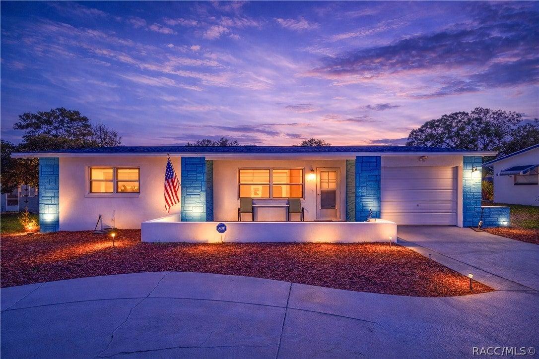 S Tyler St, Beverly Hills, FL 34465