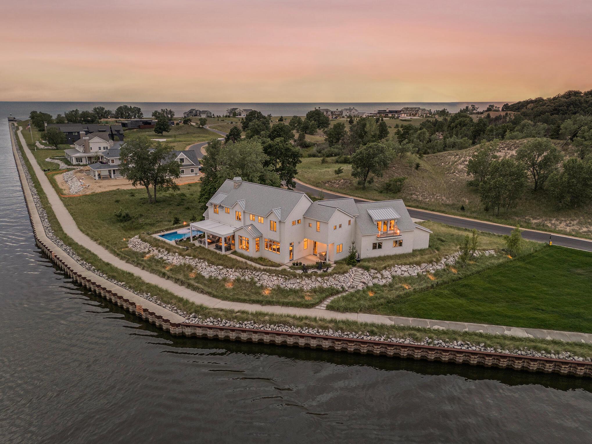 Saugatuck Beach Rd, Saugatuck, MI 49453