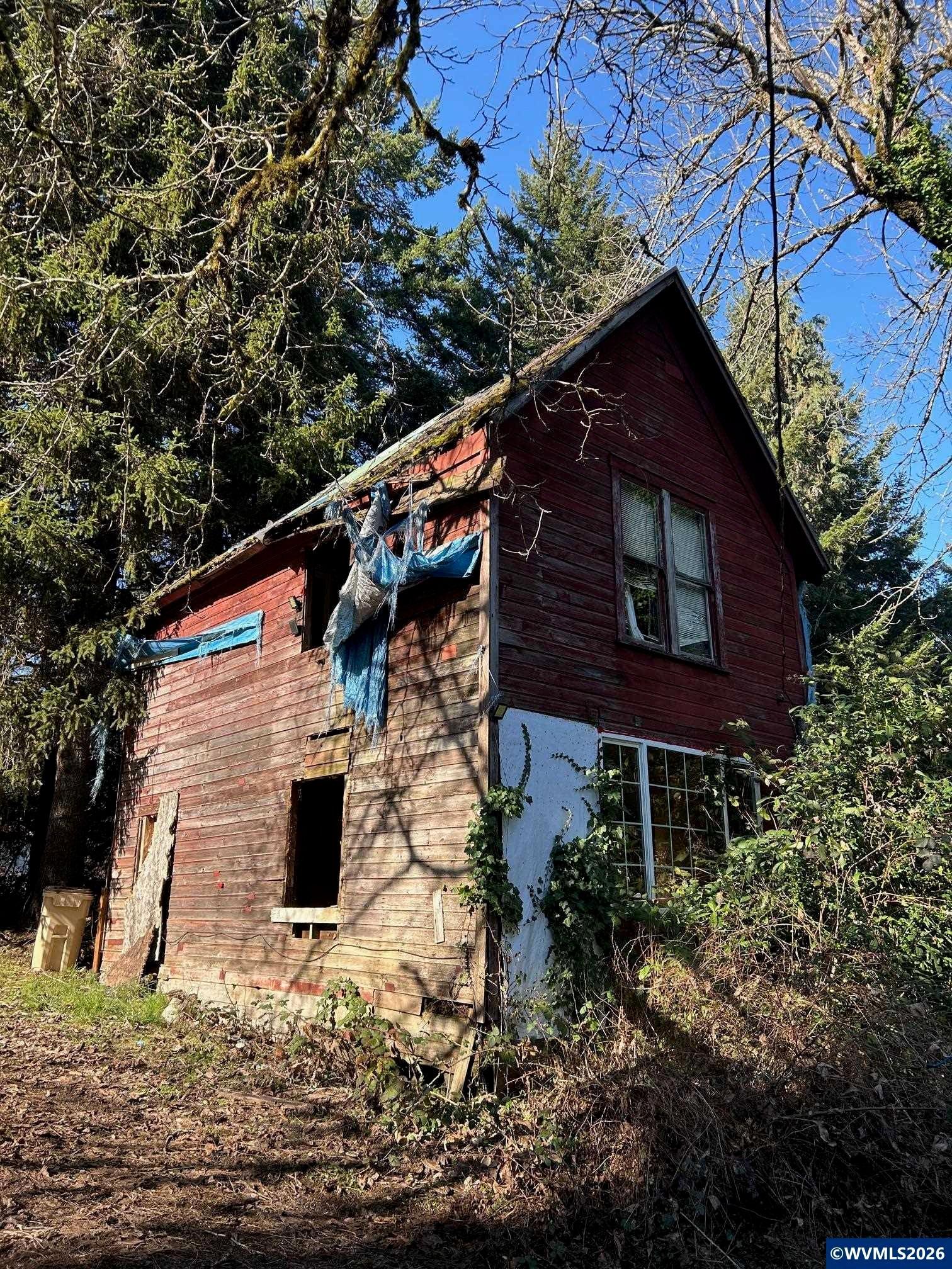 Parry Rd, Falls City, OR 97344