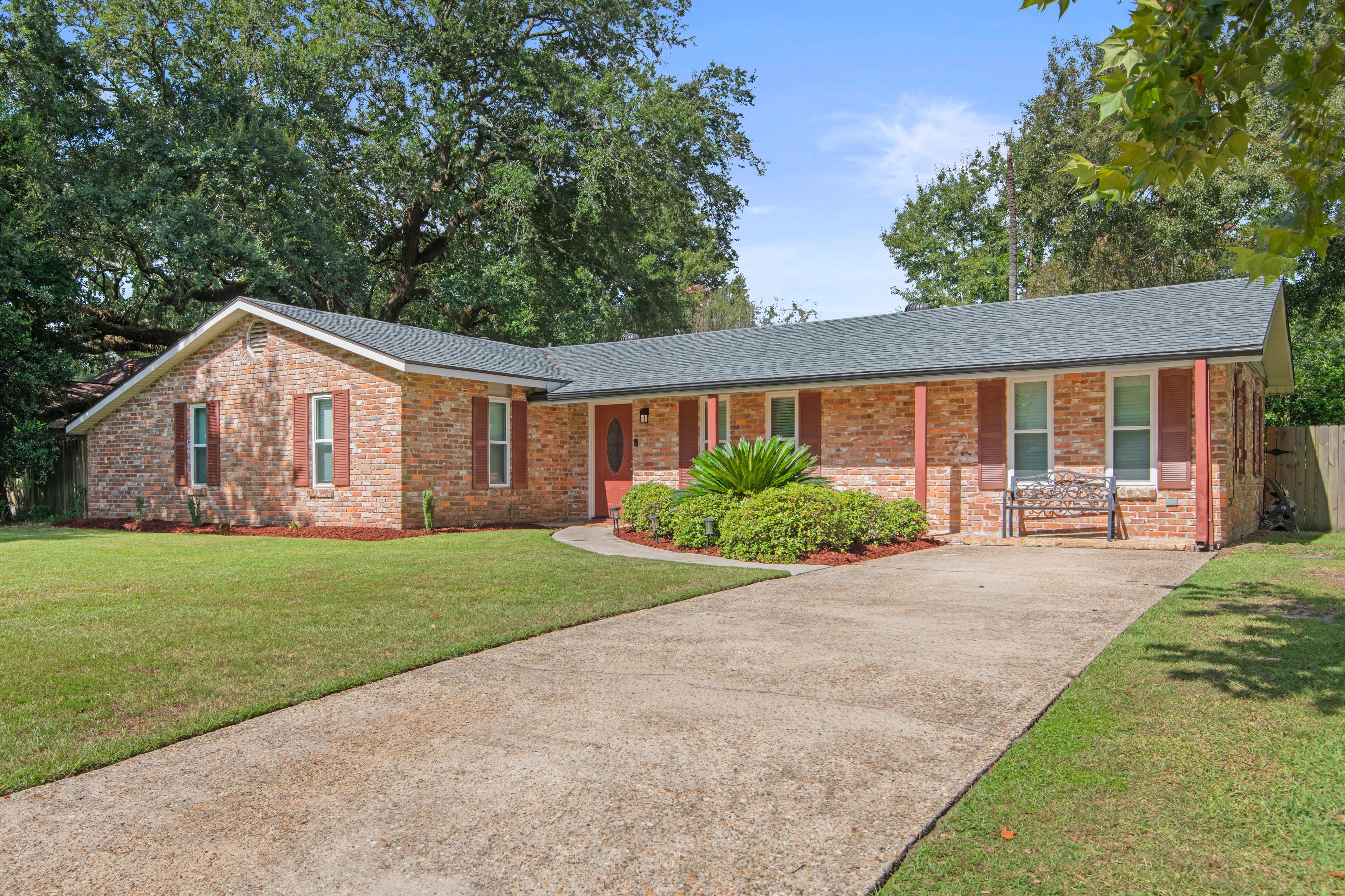 Sunset Dr, Slidell, LA 70460