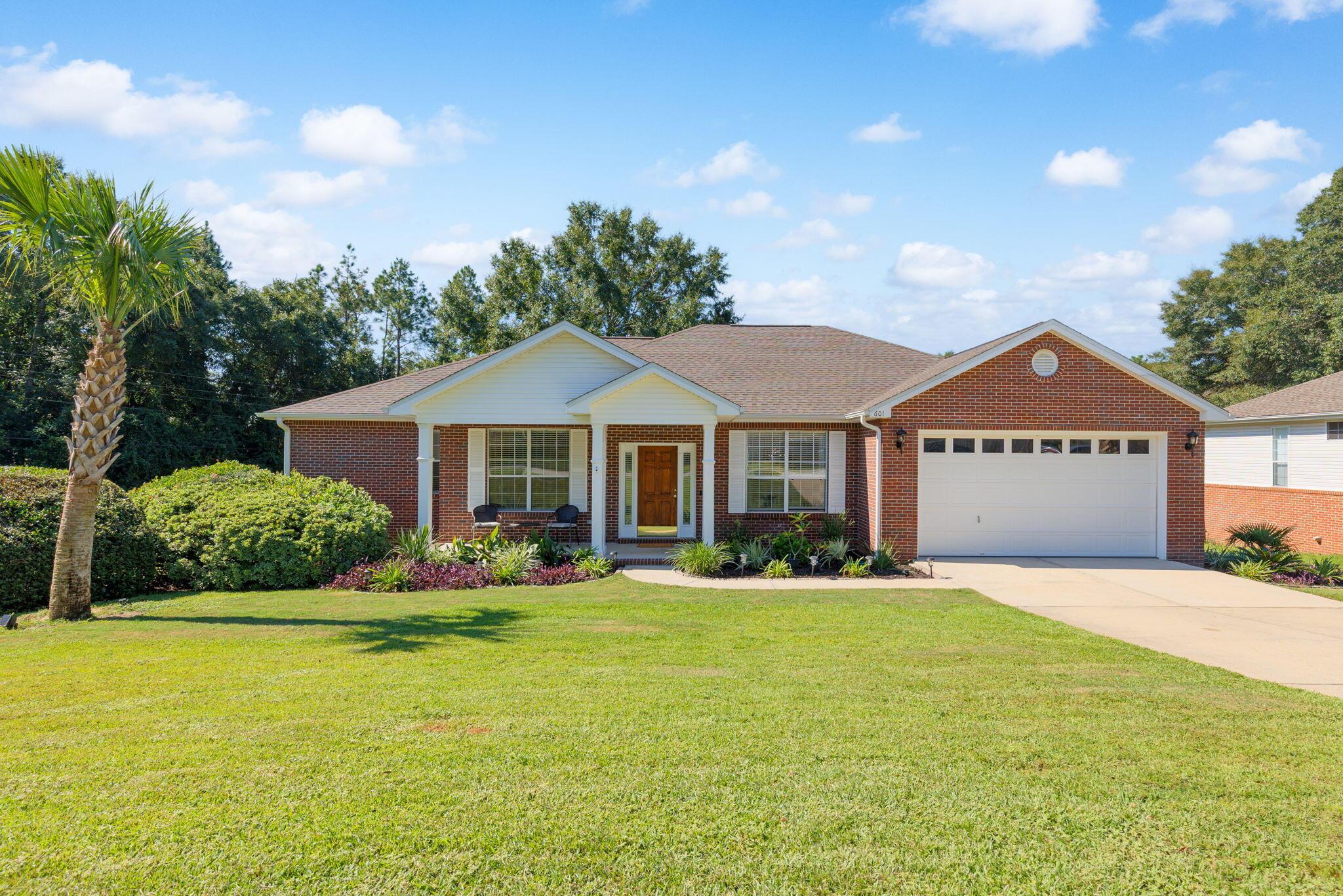 Lynn Brk W, Crestview, FL 32539