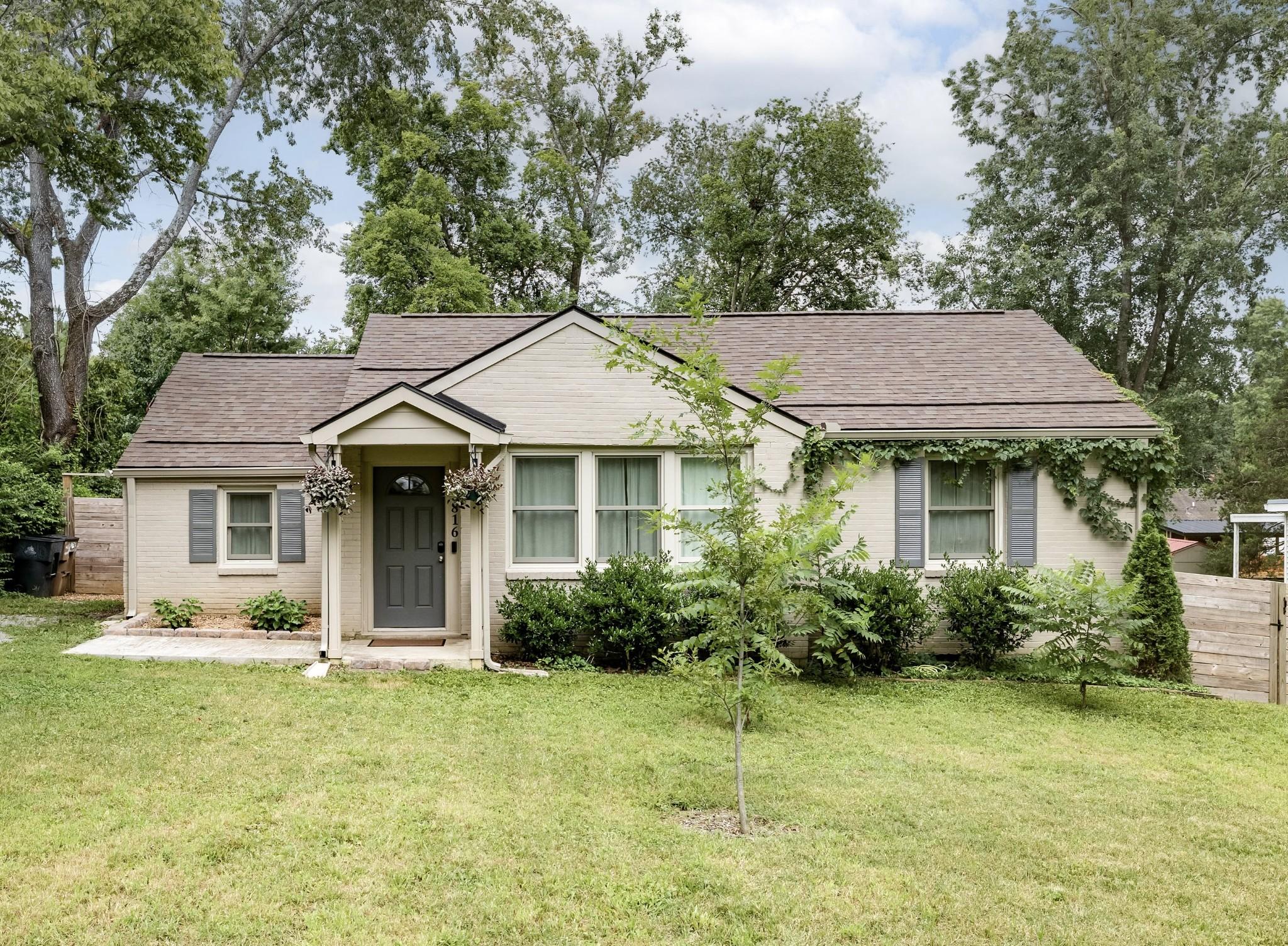 Inglewood Cir N, Nashville, TN 37216