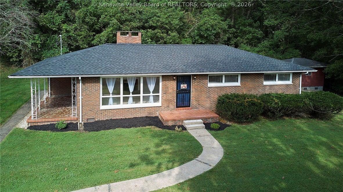 Orchard Ave Se, Saint Albans, WV 25177