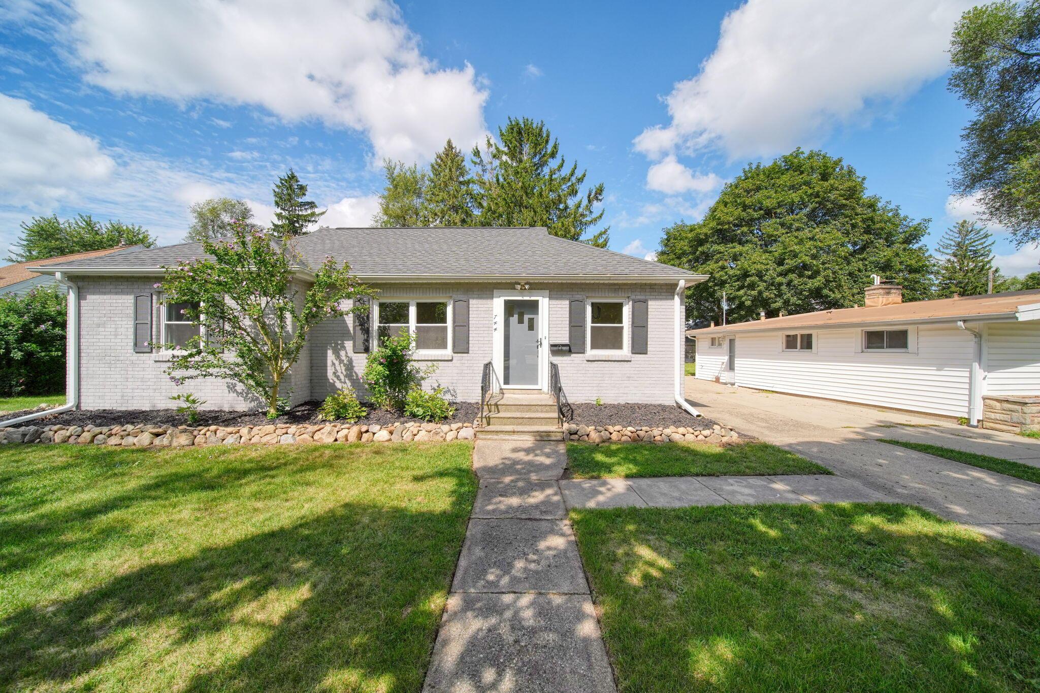 Briarcliff Rd, Jackson, MI 49203