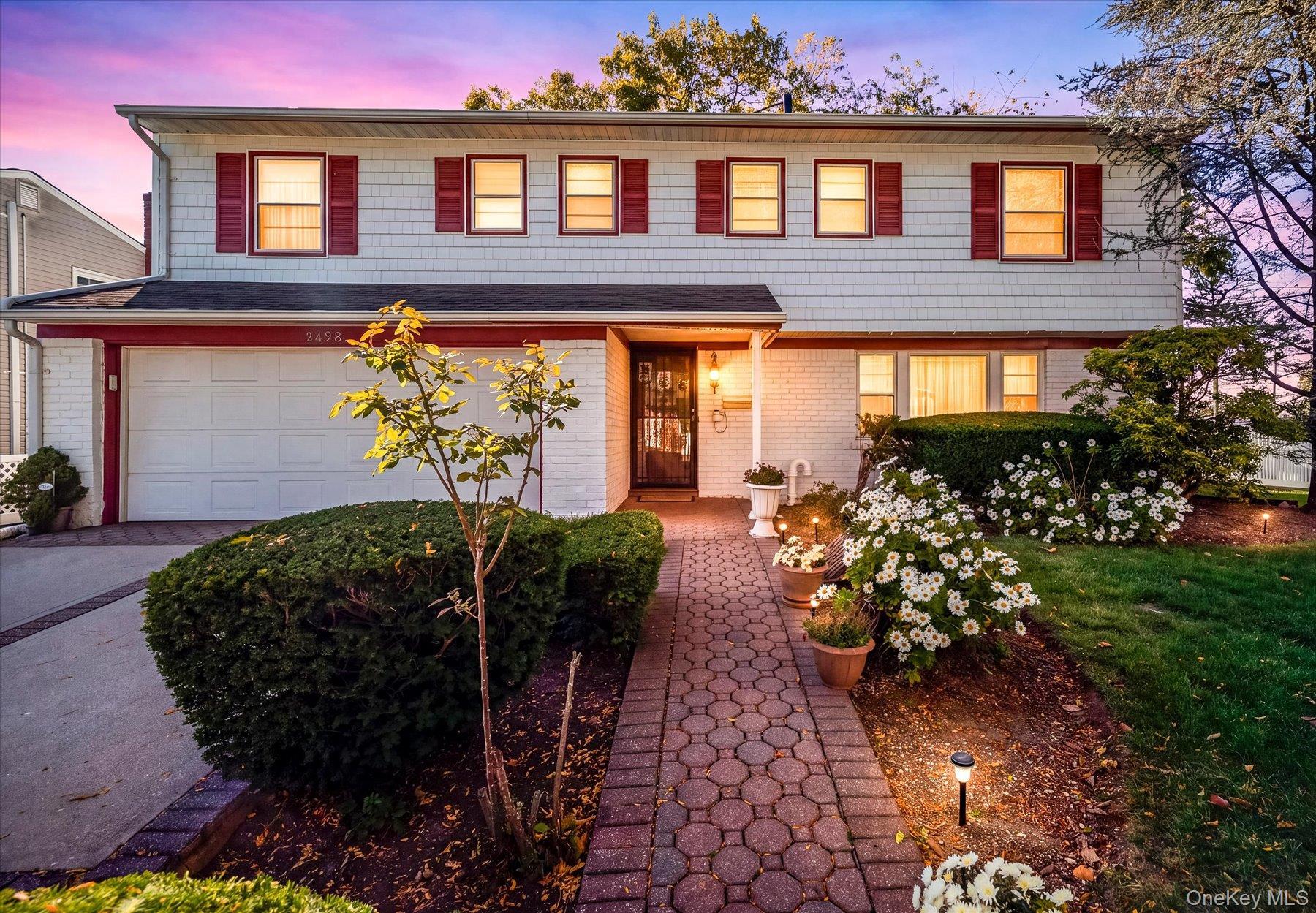Kayron Ln, North Bellmore, NY 11710