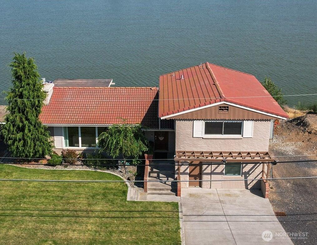 W Lakeside Dr, Moses Lake, WA 98837