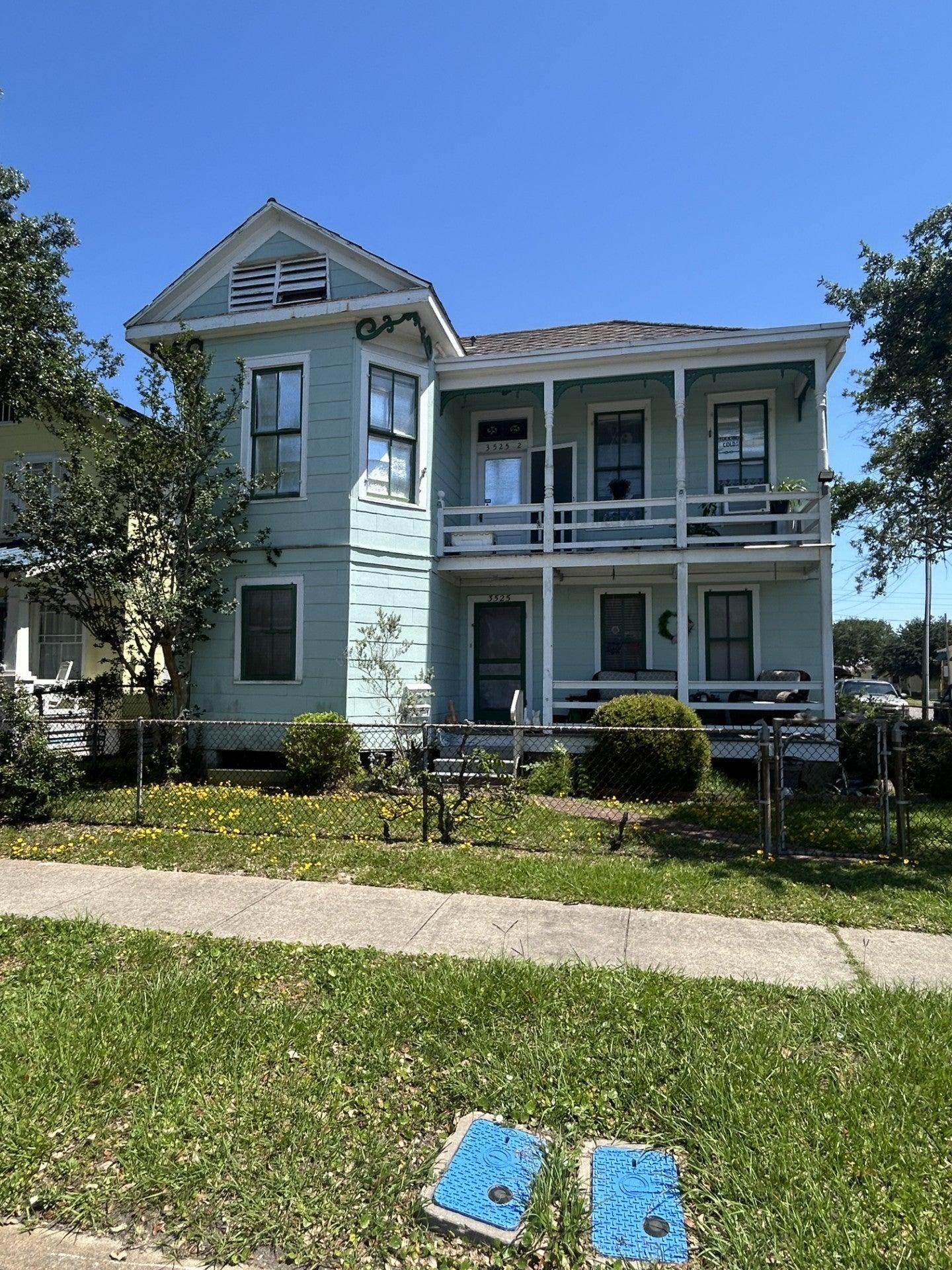 Avenue Q, Galveston, TX 77550