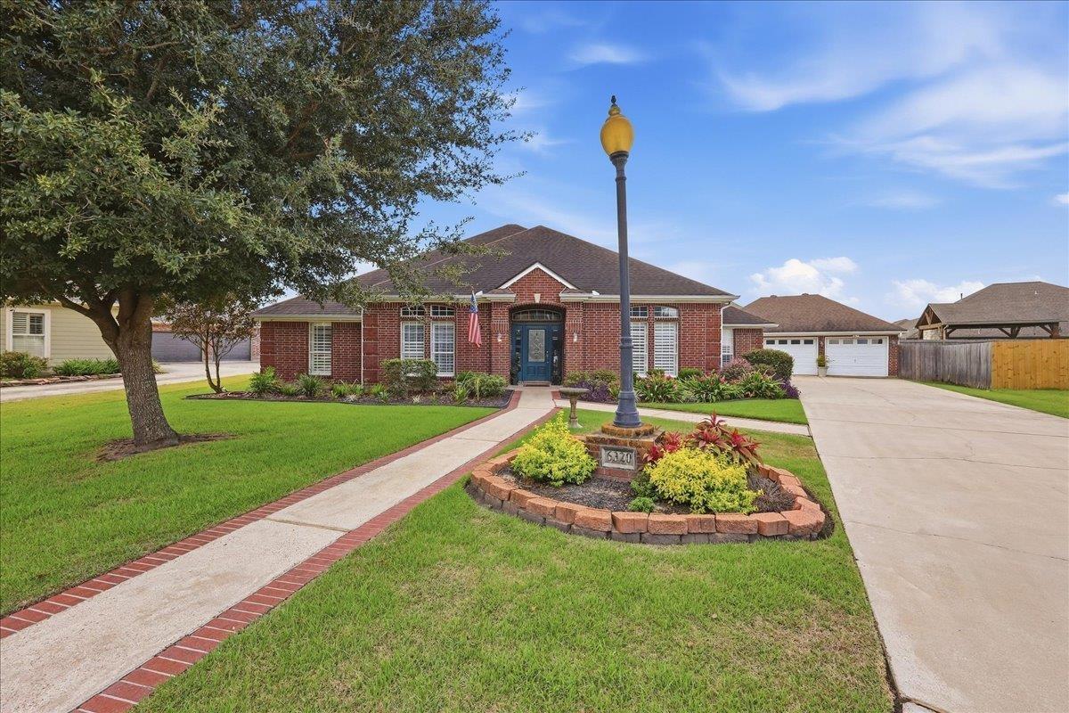 Meadow Mist St, Orange, TX 77632