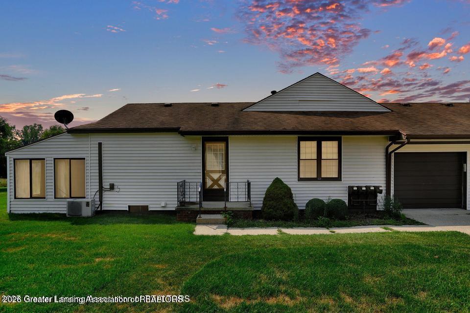 Red Cedar Blvd, Williamston, MI 48895