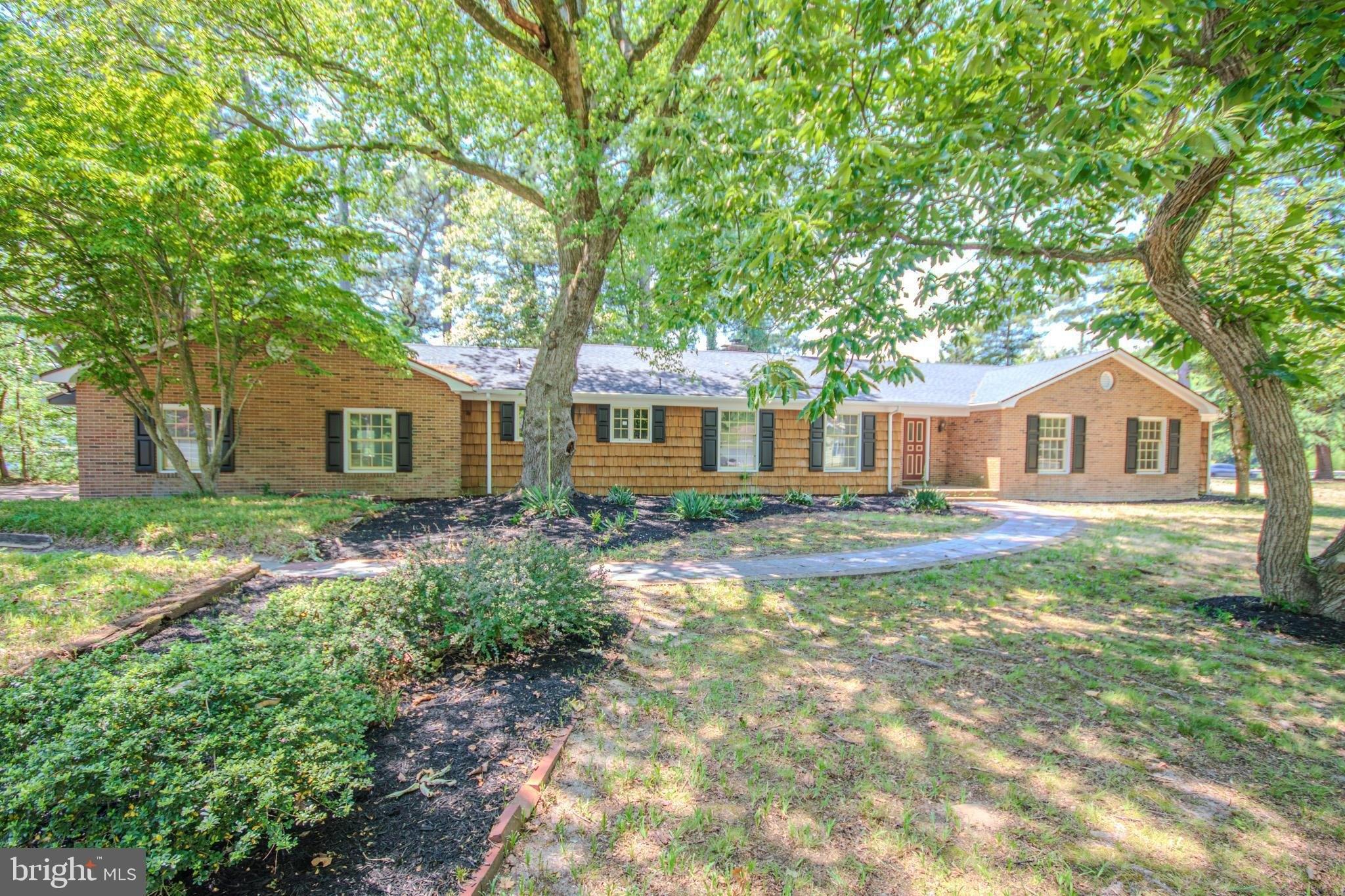 Mallard Dr, Delmar, MD 21875