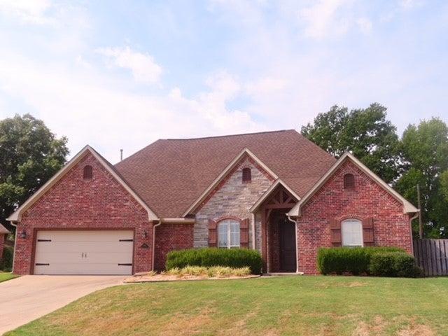 Martinique Ave, Springdale, AR 72764