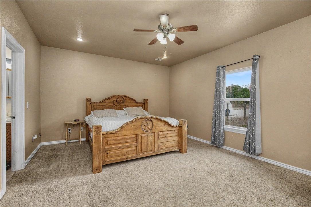 Earl Rd, Gravette, AR 72736