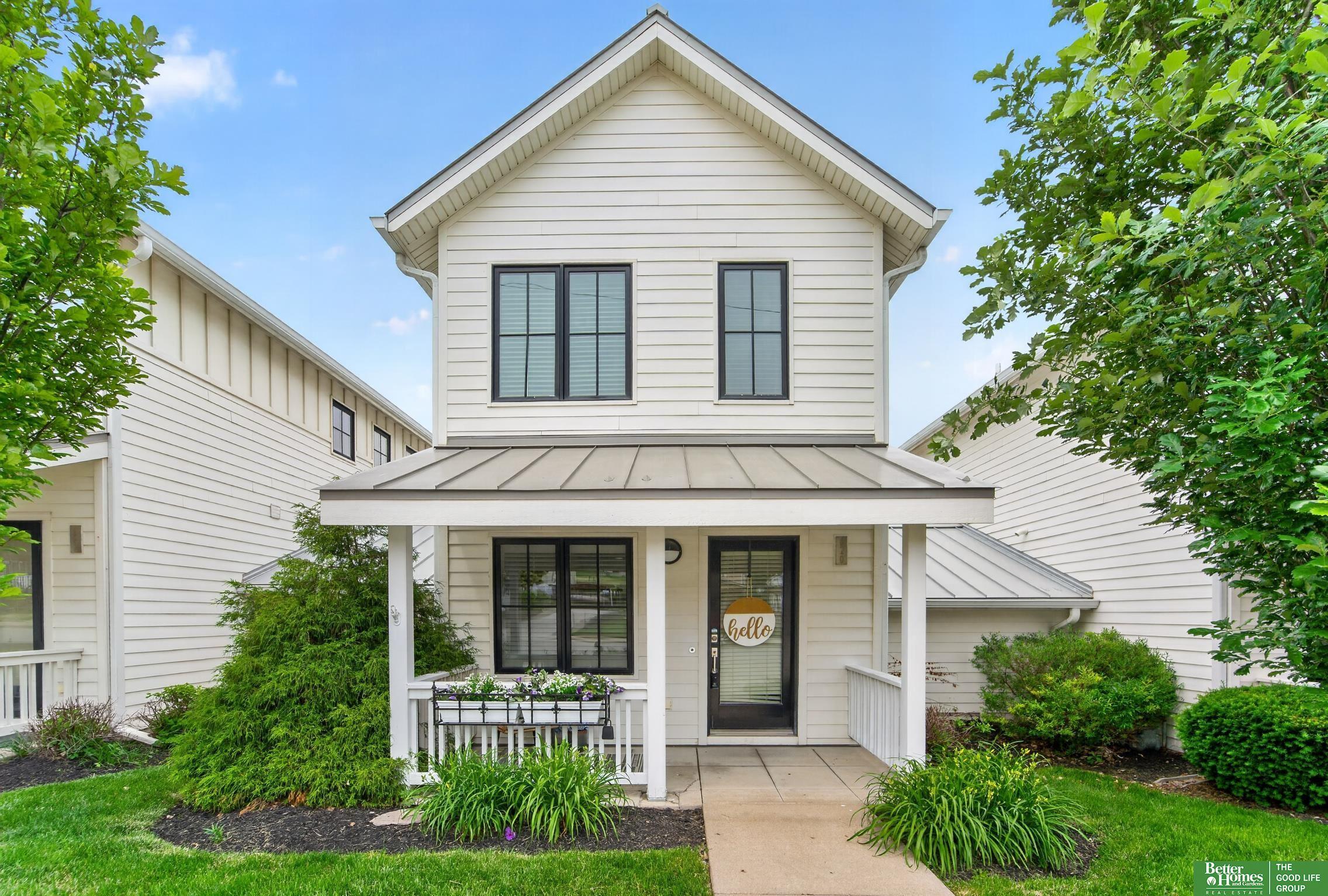 Pierce St, Omaha, NE 68108