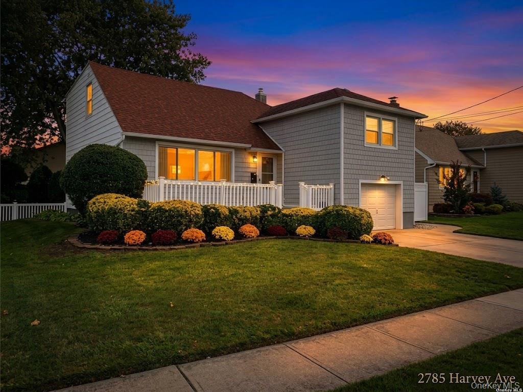 Lincoln Ave, Island Park, NY 11558