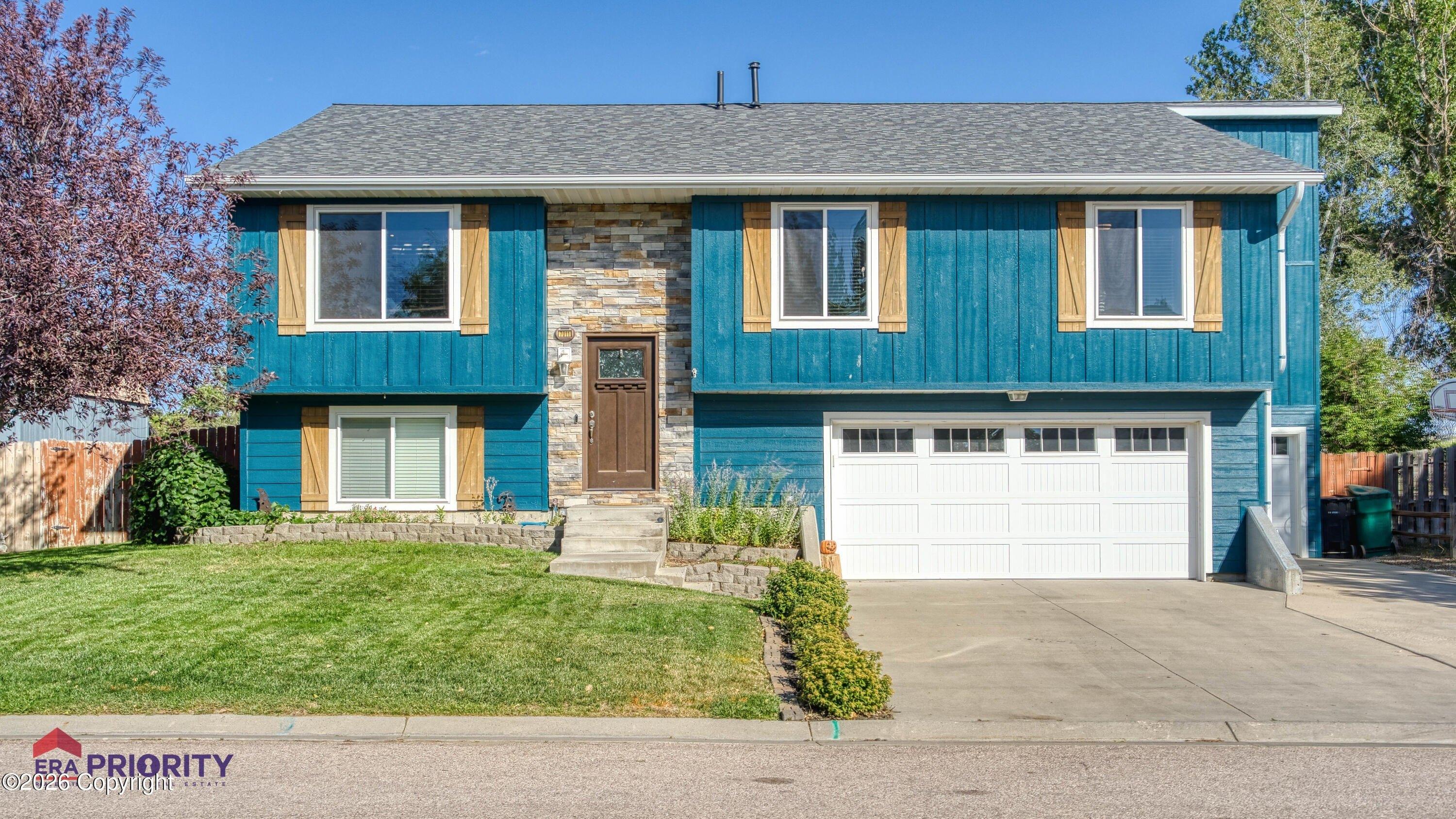 Greensburgh Ave, Gillette, WY 82718