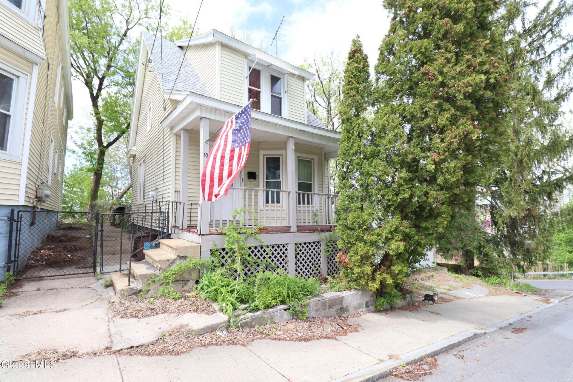 Daggett Ter, Schenectady, NY 12307