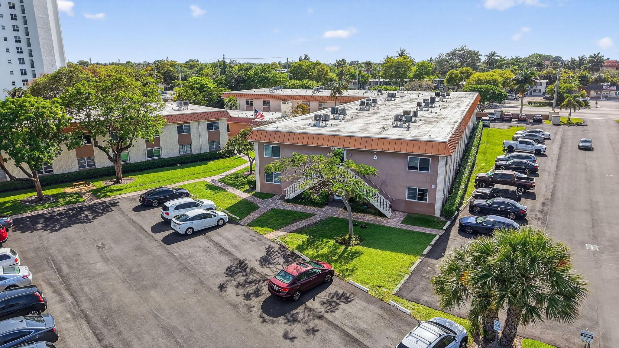 Ne 19th Ct, Wilton Manors, FL 33305