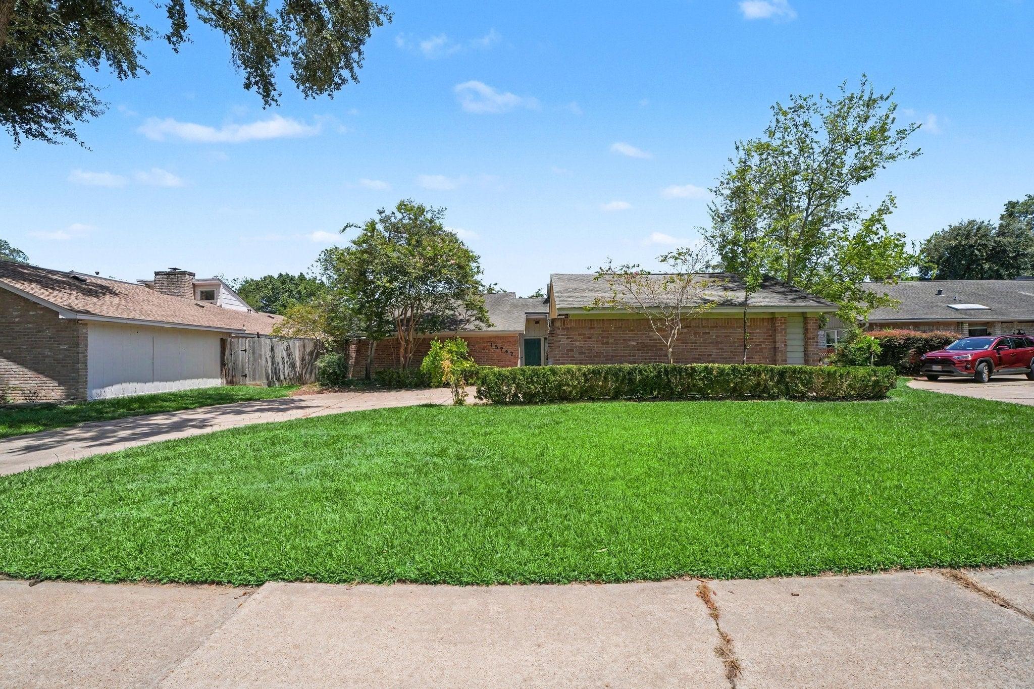 Boulder Oaks Dr, Houston, TX 77084
