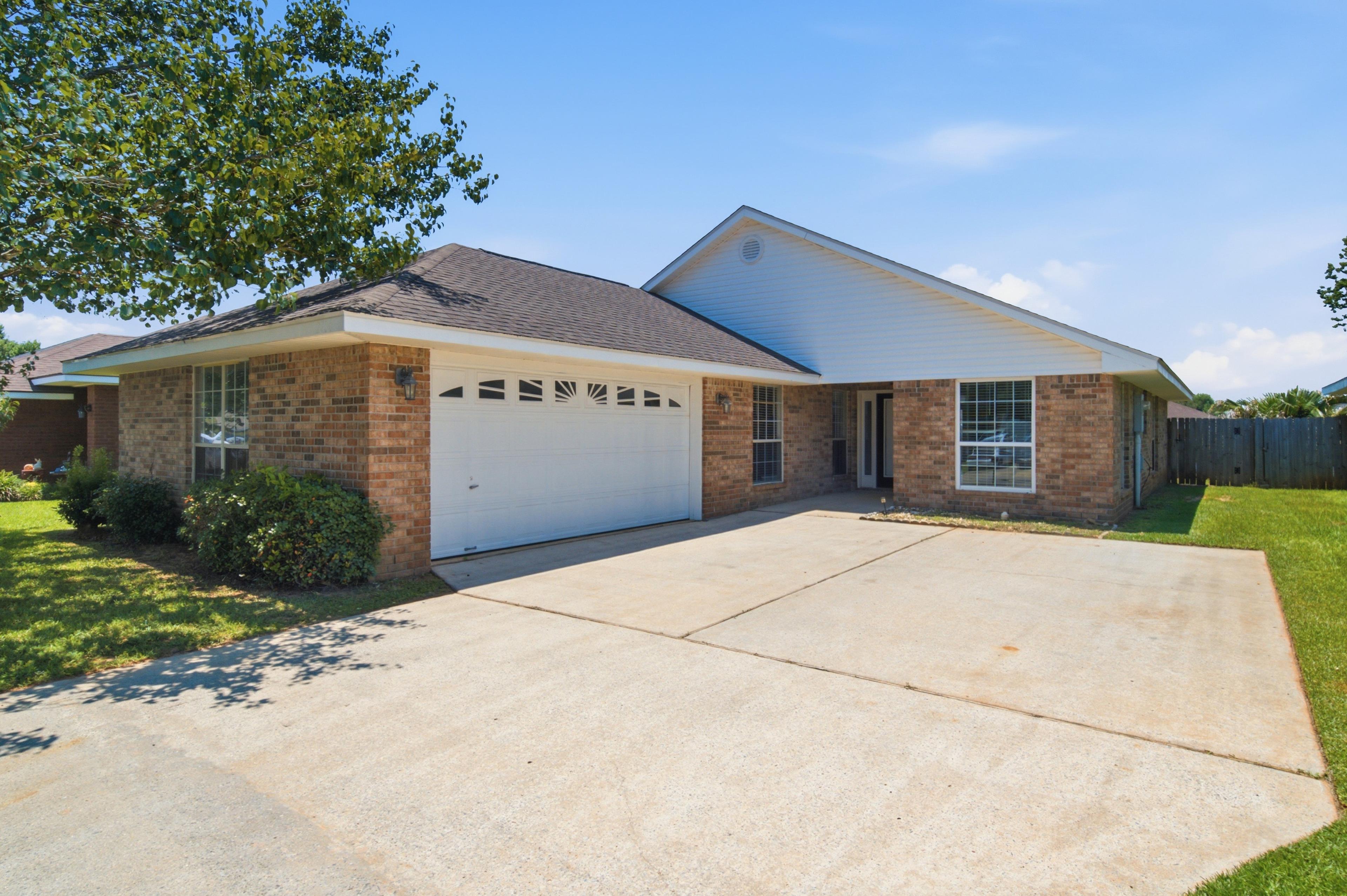 Hampton Park Cir, Foley, AL 36535