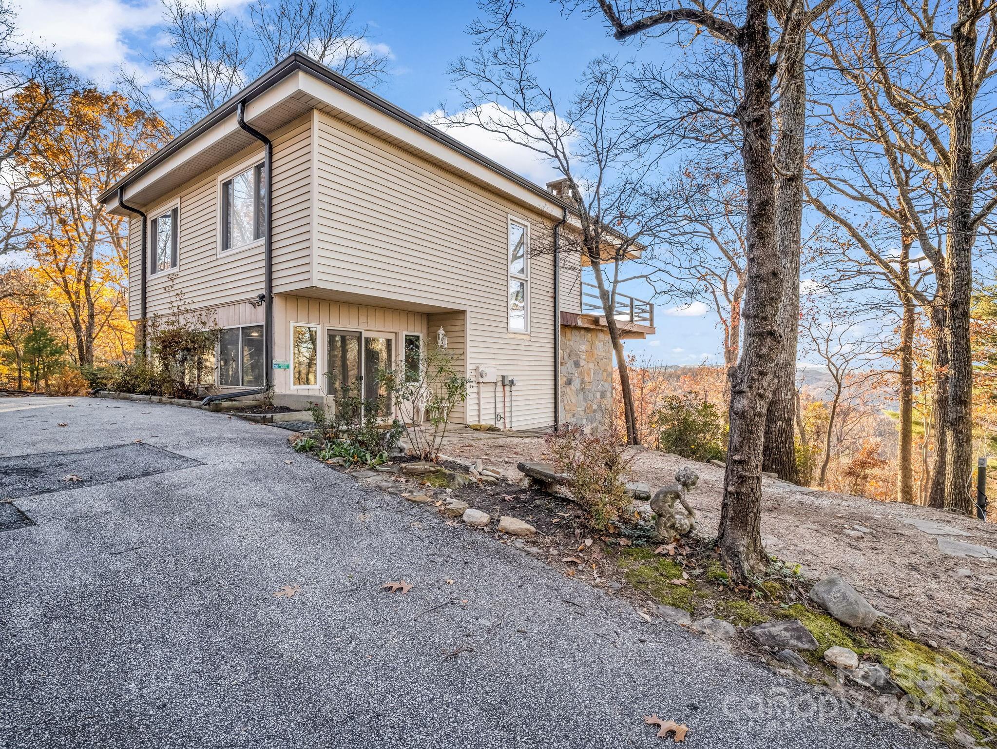 Little Falls Dr, Tryon, NC 28782