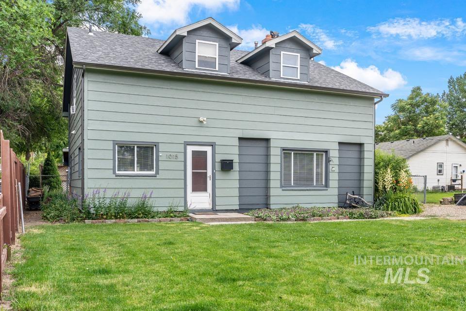 E Park St, Weiser, ID 83672